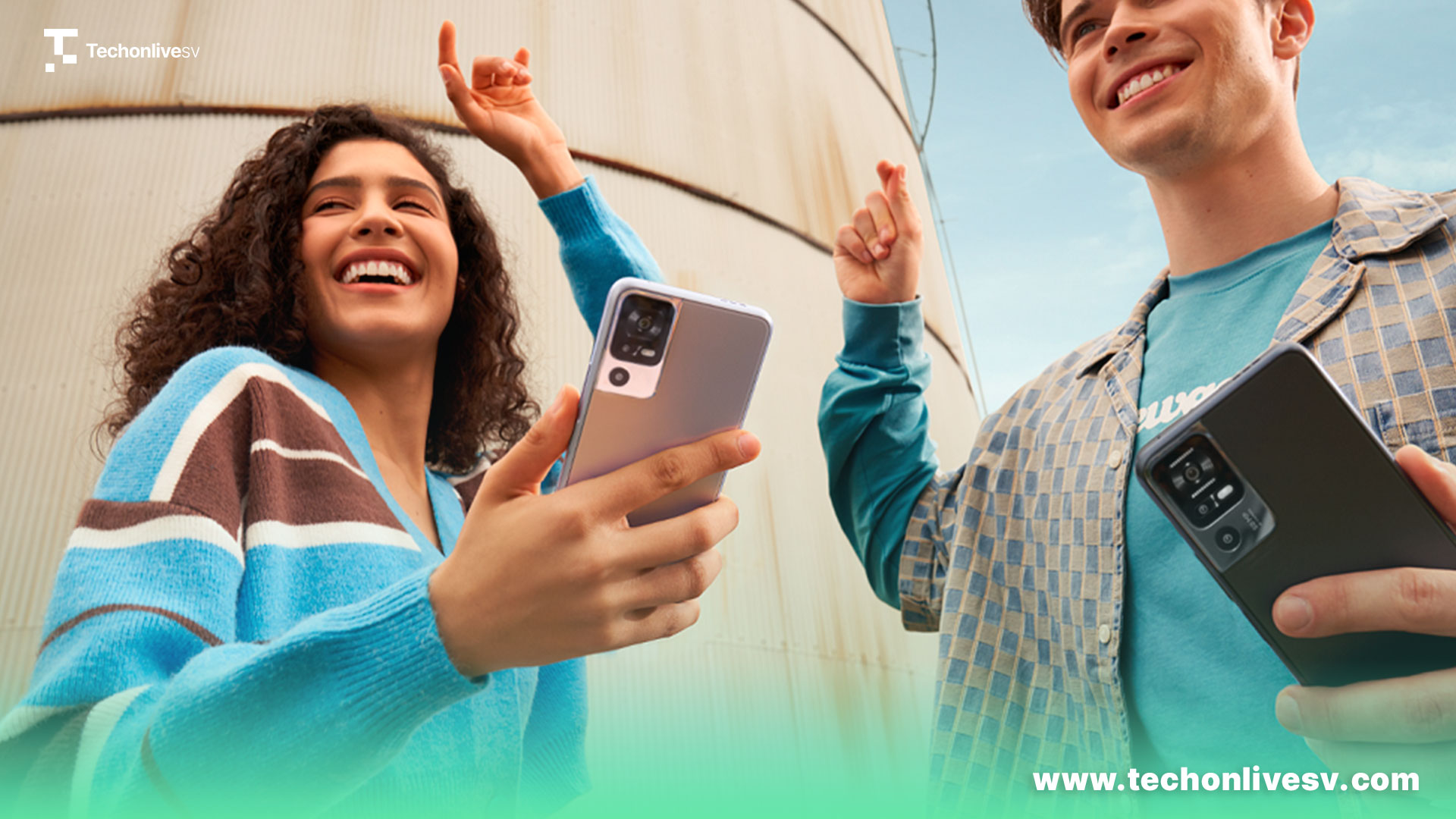 Vive una experiencia cinemática en la palma de tu mano con el TCL 40 SE