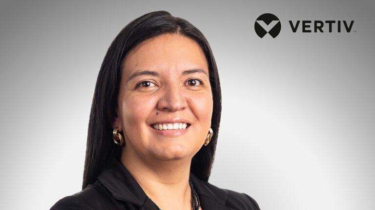 Ana Ríos – Supervisora de Proyectos en Vertiv