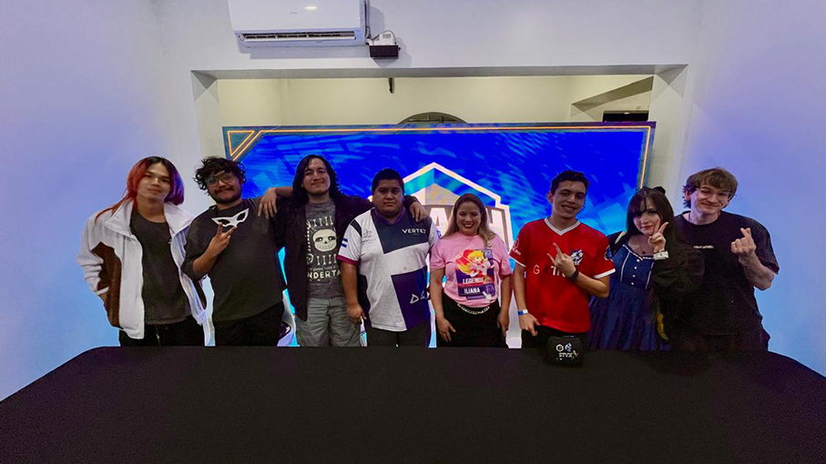 El Salvador reúne a competidores internacionales en LEGENDS 7